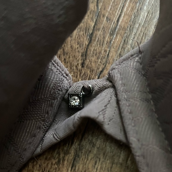 (CLOSET CLOSING FINAL SALE) Vera Wang Natural Lift Slate Purple Underwire Bra - Picture 4 of 8